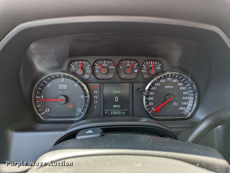 image for item DR6889 2017 Chevrolet Silverado 1500  Crew Cab pickup truck