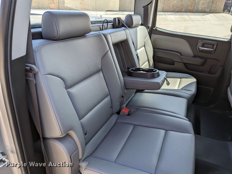 image for item DR6889 2017 Chevrolet Silverado 1500  Crew Cab pickup truck