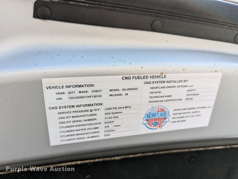 image for item DR6889 2017 Chevrolet Silverado 1500  Crew Cab pickup truck