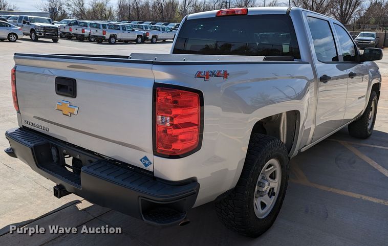 image for item DR6890 2016 Chevrolet Silverado 1500  Crew Cab pickup truck