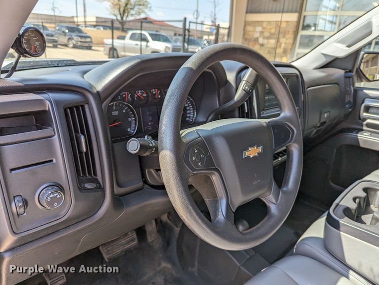 image for item DR6890 2016 Chevrolet Silverado 1500  Crew Cab pickup truck