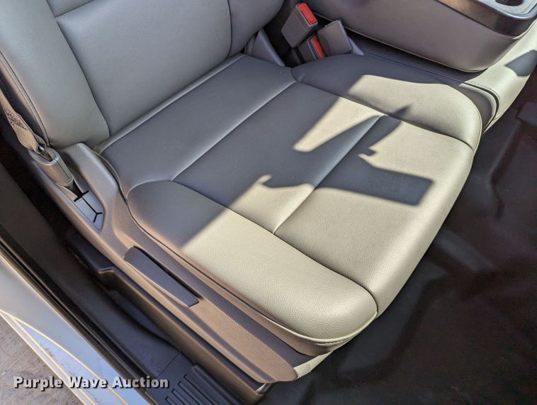 image for item DR6890 2016 Chevrolet Silverado 1500  Crew Cab pickup truck