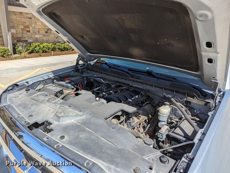 image for item DR6890 2016 Chevrolet Silverado 1500  Crew Cab pickup truck