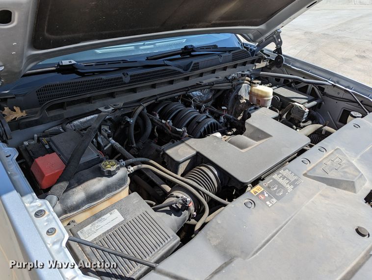 image for item DR6890 2016 Chevrolet Silverado 1500  Crew Cab pickup truck