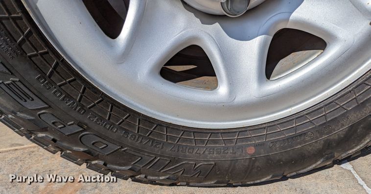 image for item DR6890 2016 Chevrolet Silverado 1500  Crew Cab pickup truck