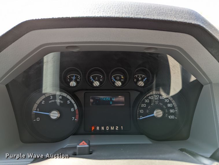 image for item DR6891 2015 Ford F250 Super Duty  Crew Cab pickup truck