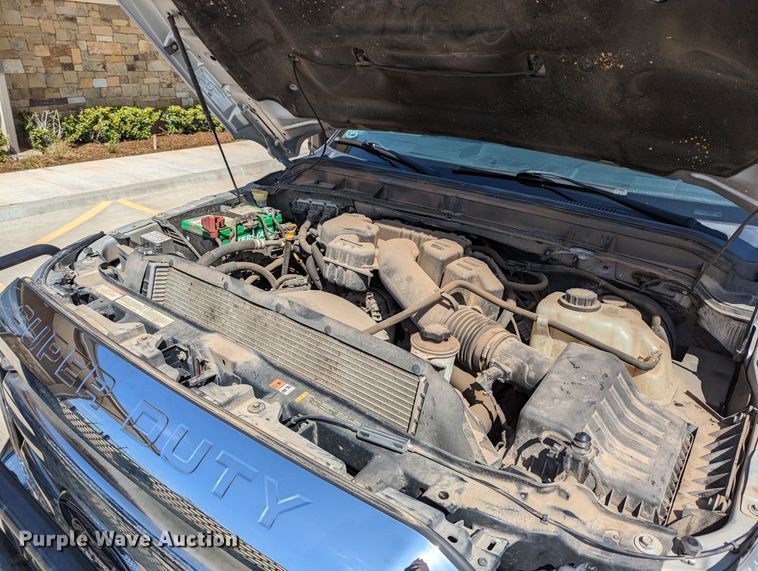 image for item DR6891 2015 Ford F250 Super Duty  Crew Cab pickup truck