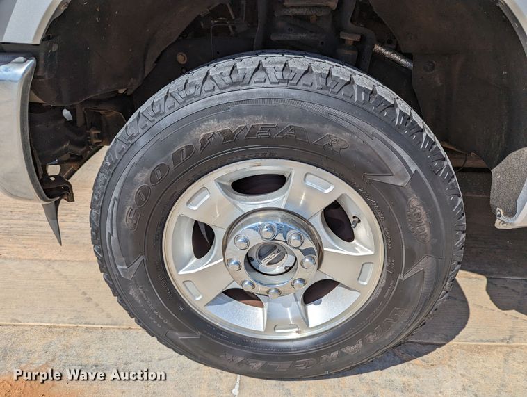 image for item DR6891 2015 Ford F250 Super Duty  Crew Cab pickup truck