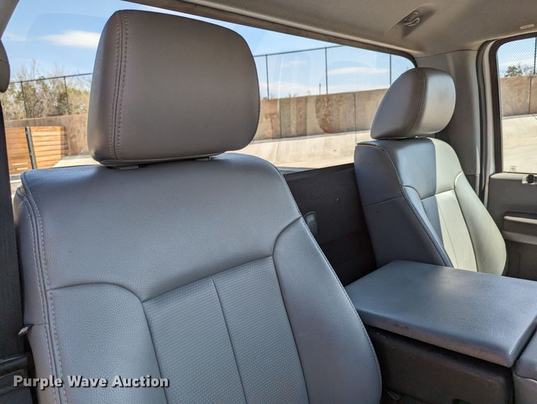 image for item DR6892 2012 Ford F250 Super Duty  pickup truck