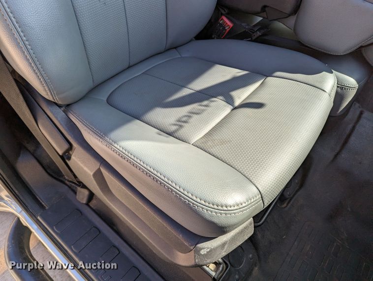 image for item DR6892 2012 Ford F250 Super Duty  pickup truck