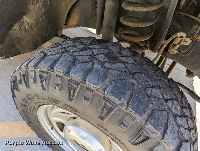 image for item DR6892 2012 Ford F250 Super Duty  pickup truck