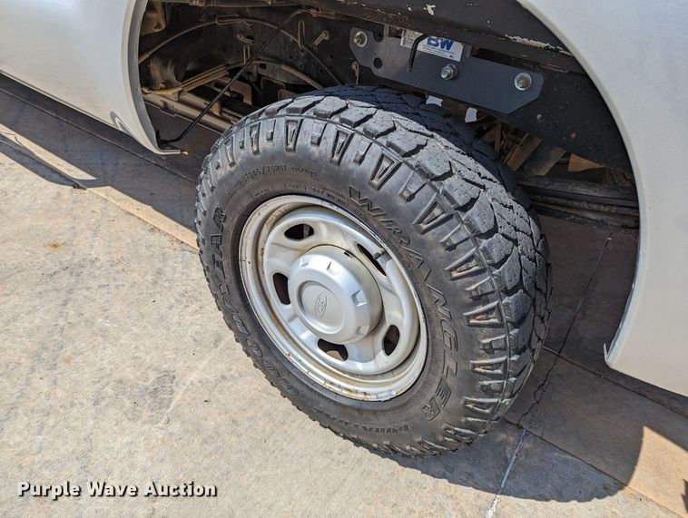 image for item DR6892 2012 Ford F250 Super Duty  pickup truck