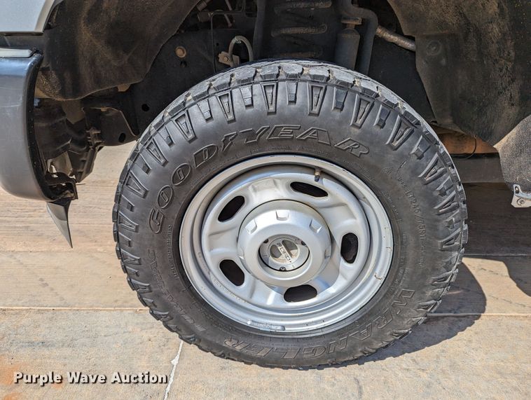 image for item DR6892 2012 Ford F250 Super Duty  pickup truck