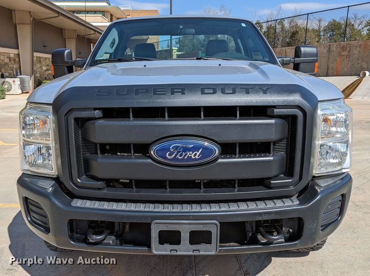 image for item DR6893 2016 Ford F250 Super Duty  pickup truck