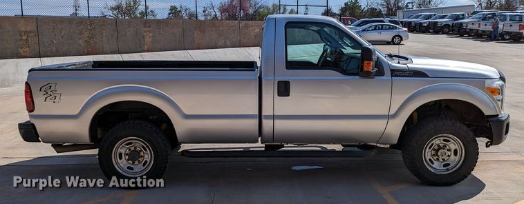 image for item DR6893 2016 Ford F250 Super Duty  pickup truck