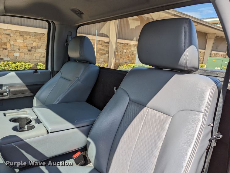 image for item DR6893 2016 Ford F250 Super Duty  pickup truck