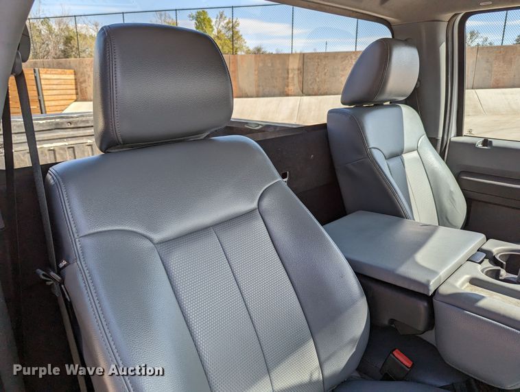 image for item DR6893 2016 Ford F250 Super Duty  pickup truck