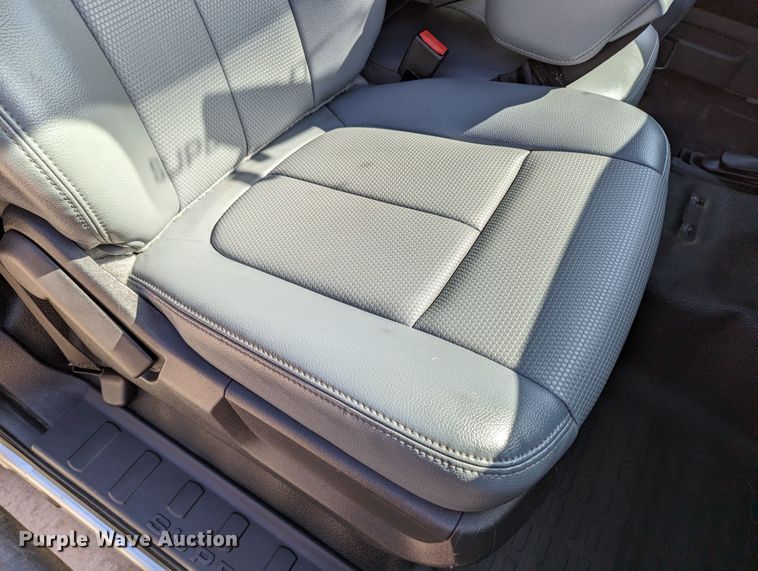 image for item DR6893 2016 Ford F250 Super Duty  pickup truck