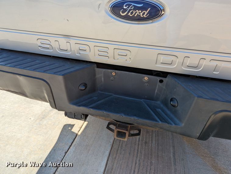 image for item DR6893 2016 Ford F250 Super Duty  pickup truck