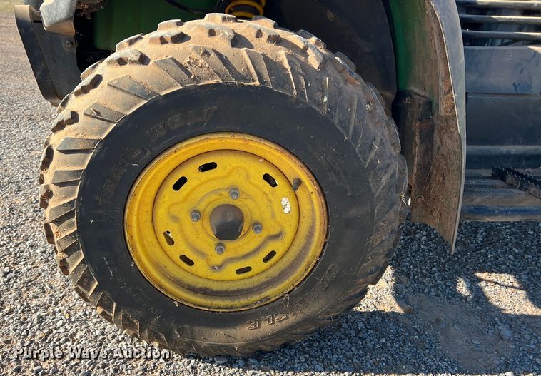 image for item DS2847 2004 John Deere Buck 500 ATV