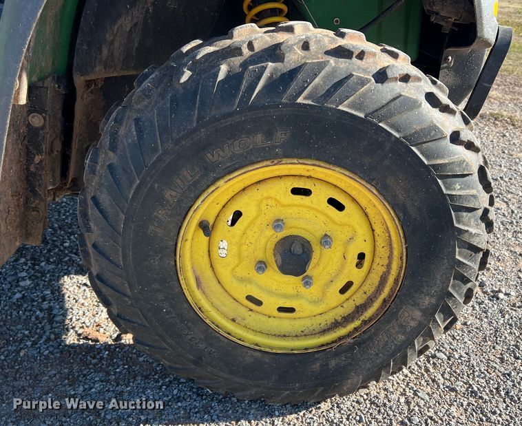 image for item DS2847 2004 John Deere Buck 500 ATV