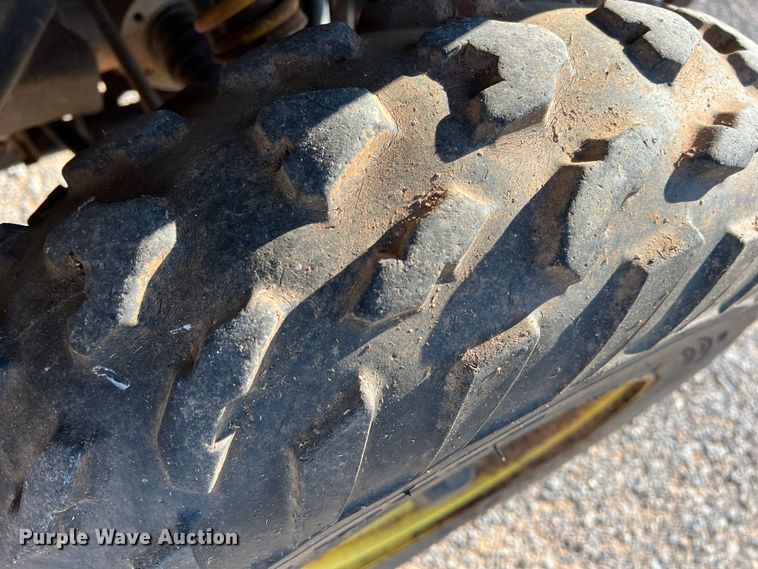 image for item DS2847 2004 John Deere Buck 500 ATV