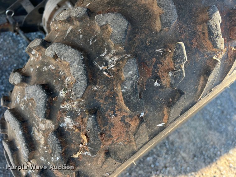 image for item DS2847 2004 John Deere Buck 500 ATV