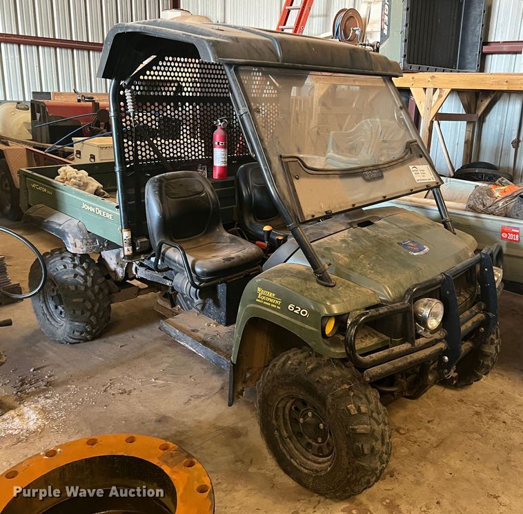 image for item DS2859 2009 John Deere  620i utility vehicle