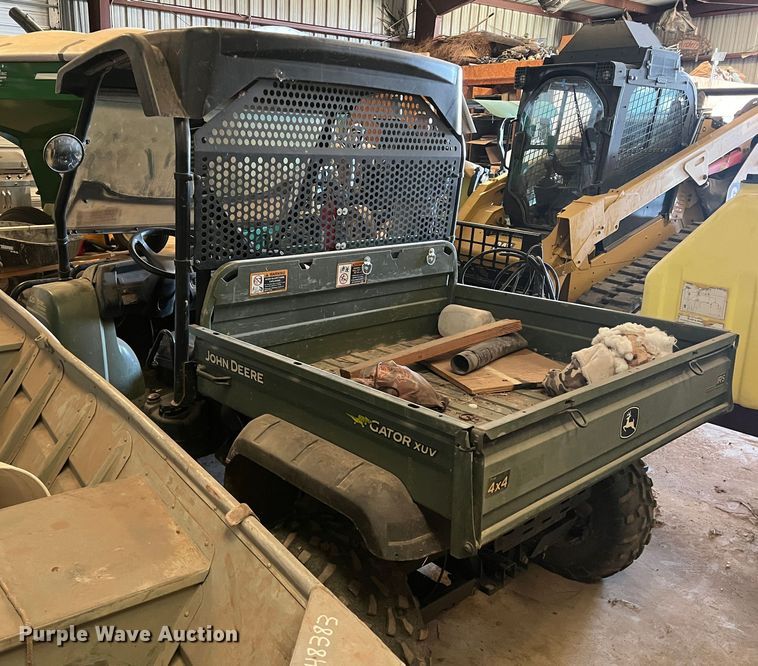 image for item DS2859 2009 John Deere  620i utility vehicle