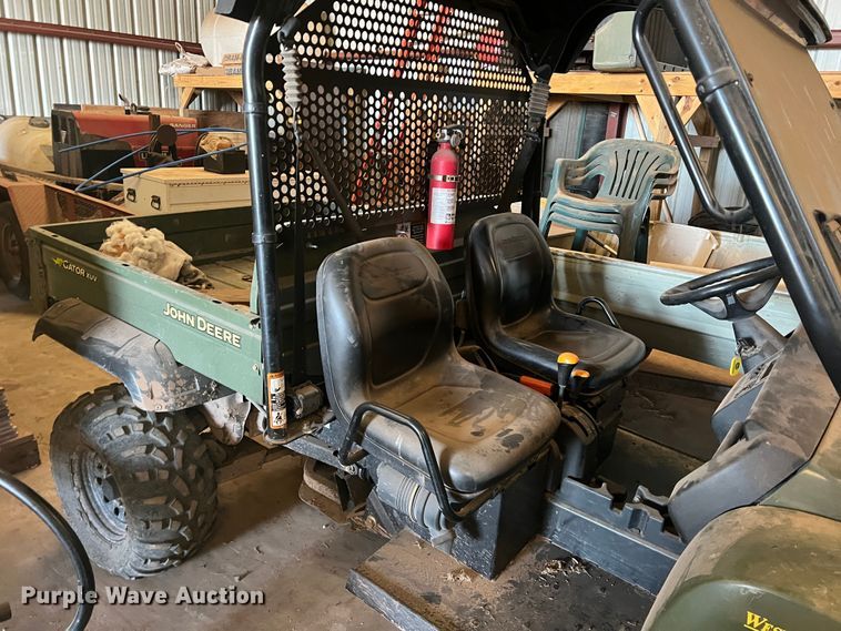 image for item DS2859 2009 John Deere  620i utility vehicle
