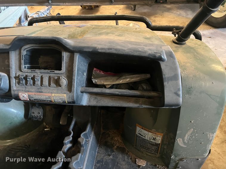 image for item DS2859 2009 John Deere  620i utility vehicle