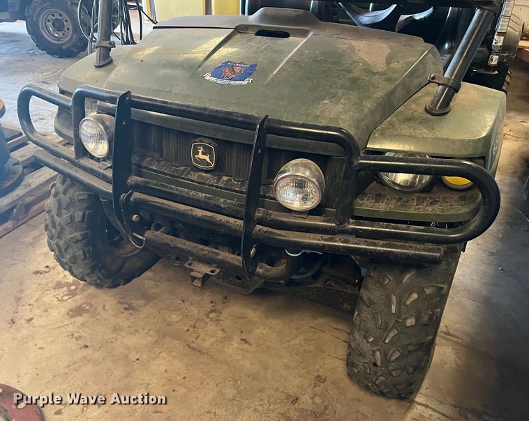 image for item DS2859 2009 John Deere  620i utility vehicle