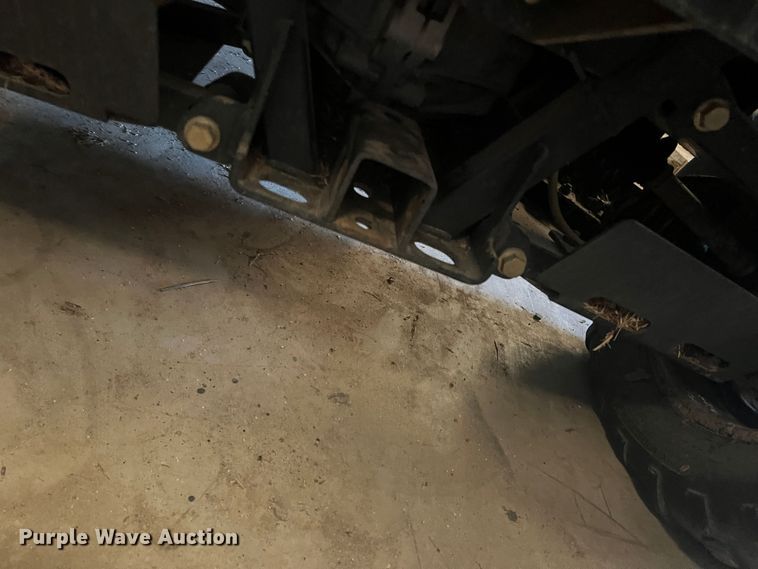 image for item DS2859 2009 John Deere  620i utility vehicle