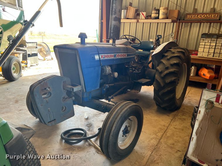 image for item DS2860 1970 Ford 4000  tractor