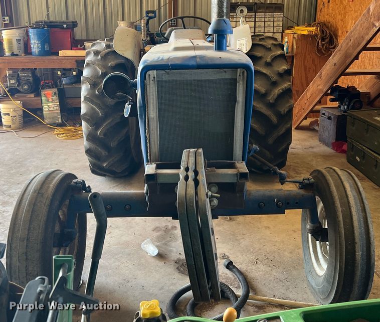 image for item DS2860 1970 Ford 4000  tractor