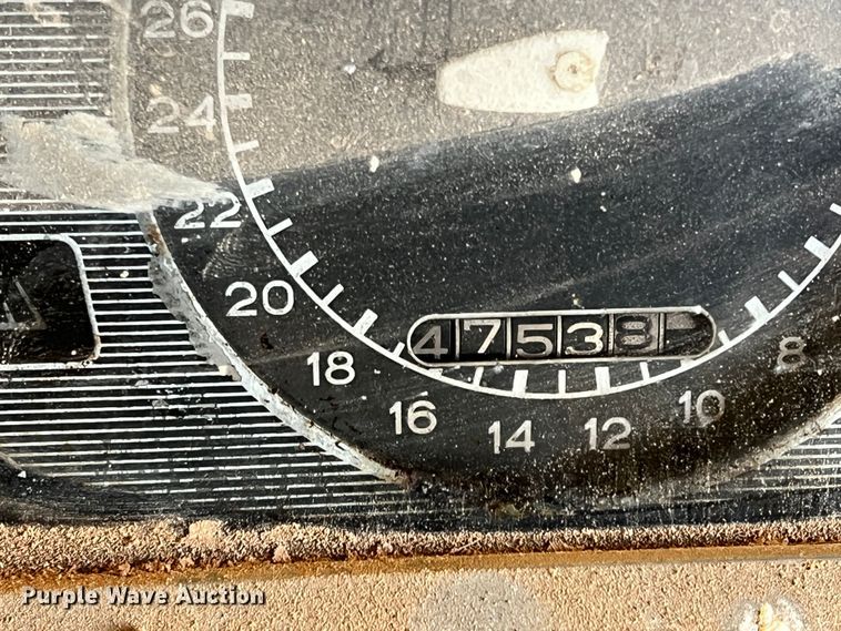 image for item DS2860 1970 Ford 4000  tractor