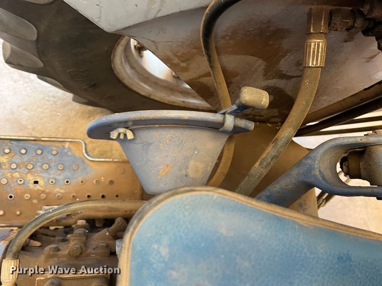 image for item DS2860 1970 Ford 4000  tractor