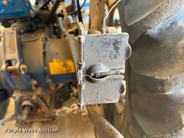 image for item DS2860 1970 Ford 4000  tractor