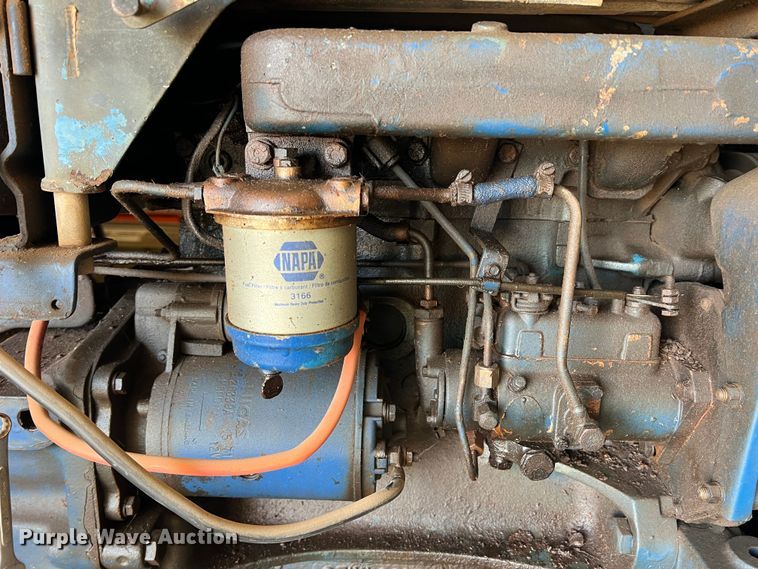 image for item DS2860 1970 Ford 4000  tractor
