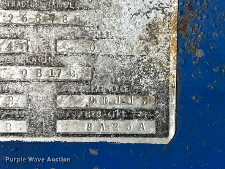 image for item DS2860 1970 Ford 4000  tractor