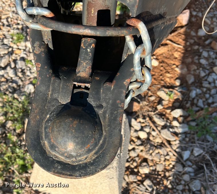 image for item DS2861 2011 Allen  camper