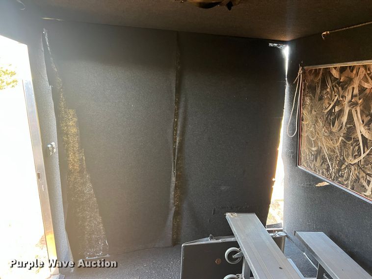 image for item DS2861 2011 Allen  camper