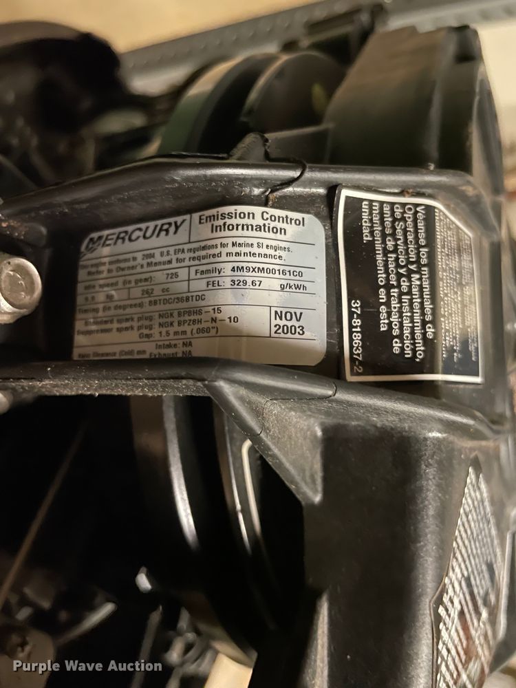 image for item HS9511 2004 Mercury  outboard engine