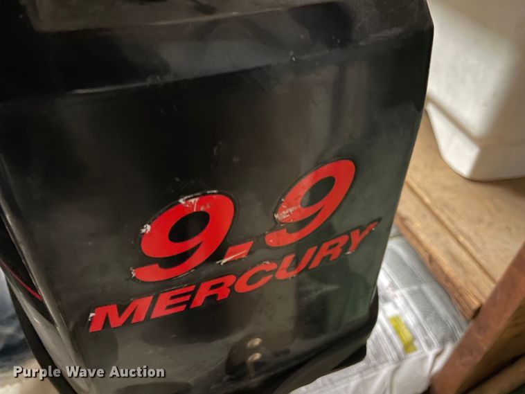 image for item HS9511 2004 Mercury  outboard engine