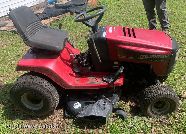 image for item LI9141 1998 Murray 42590X92A  lawn mower