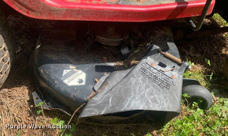 image for item LI9141 1998 Murray 42590X92A  lawn mower