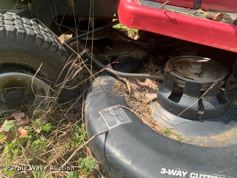 image for item LI9141 1998 Murray 42590X92A  lawn mower