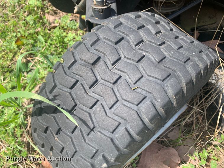 image for item LI9141 1998 Murray 42590X92A  lawn mower