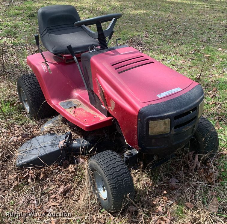 image for item LI9142 1999 Murray 40504X92A  lawn mower