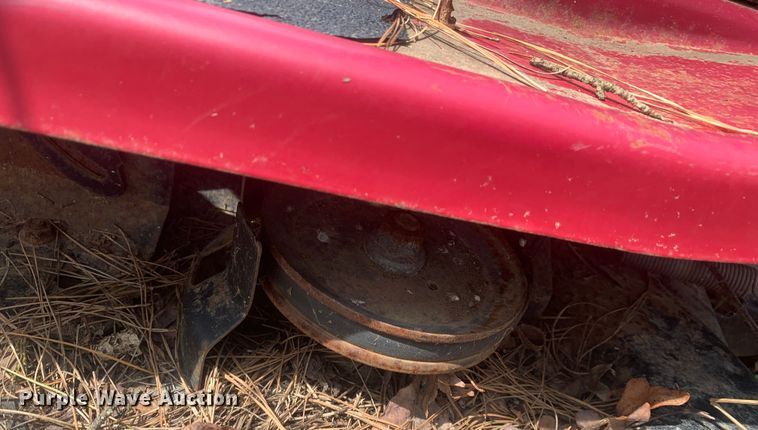 image for item LI9142 1999 Murray 40504X92A  lawn mower